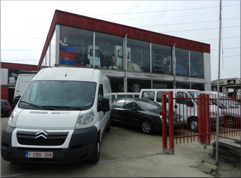 alle merken camionnetten en mobilhomes : CITRO�N - FIAT - HYMER - PEUGEOT - ...